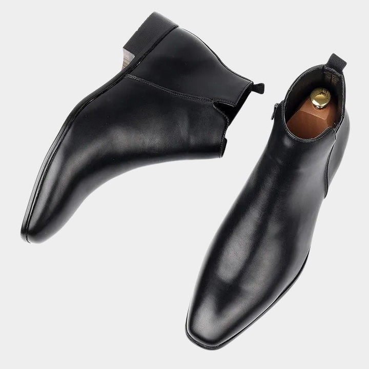 Men's black classic retro ankle boots with side zipper, durable non-slip sole, vintage style.