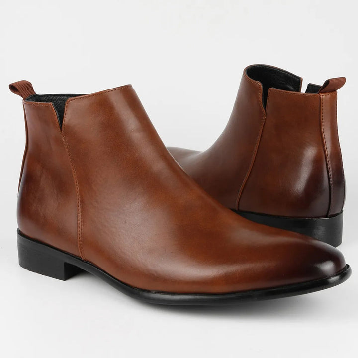 Close-up material texture of men's gray retro ankle boots, comfortable, durable, classic style.