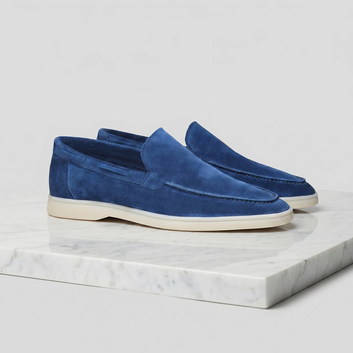 Formal men's loafers, sophisticated slip-on dress shoes designed for comfort.