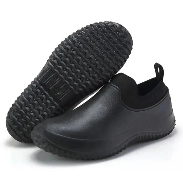 Comfortable men's non-slip work shoes, easy slip-on design, waterproof construction