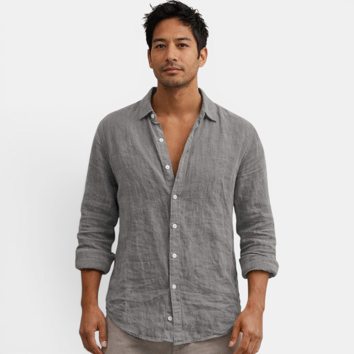 Smart casual men's button-up shirt, long sleeve, breathable. Ideal for sophisticated everyday wear & stylish menswear.