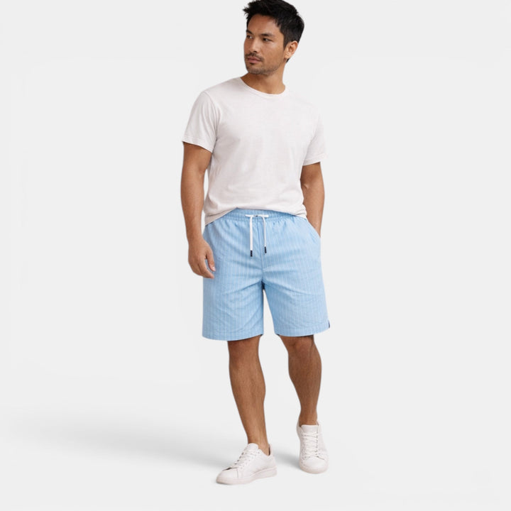 Durable breathable men's shorts, regular fit, summer-ready for any casual occasion.