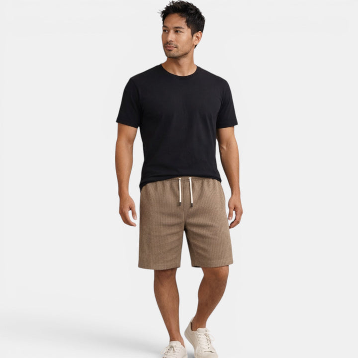 Everyday men's summer shorts, breathable, regular fit, offering ultimate casual comfort.