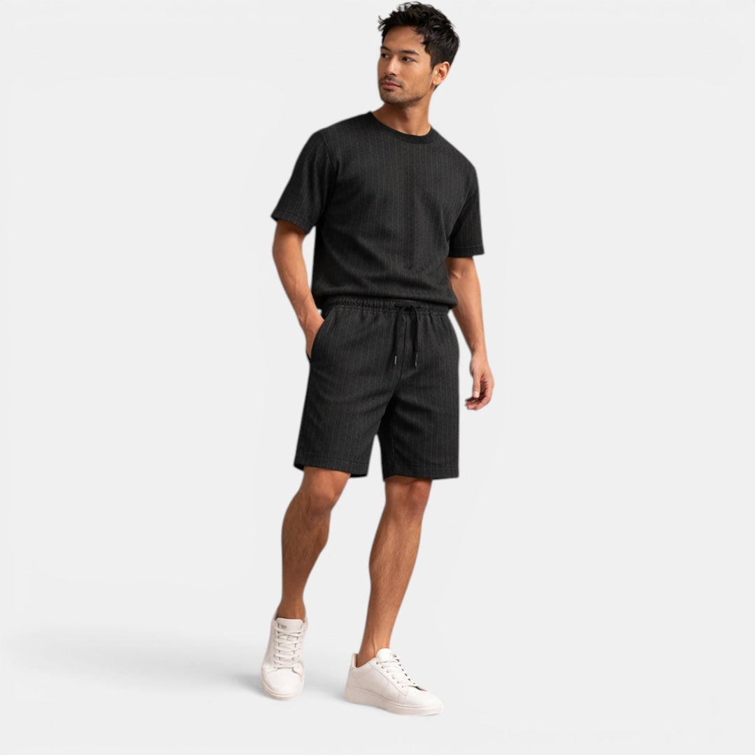 Effortless style men's summer shorts, regular fit, breathable, perfect for casual ease.