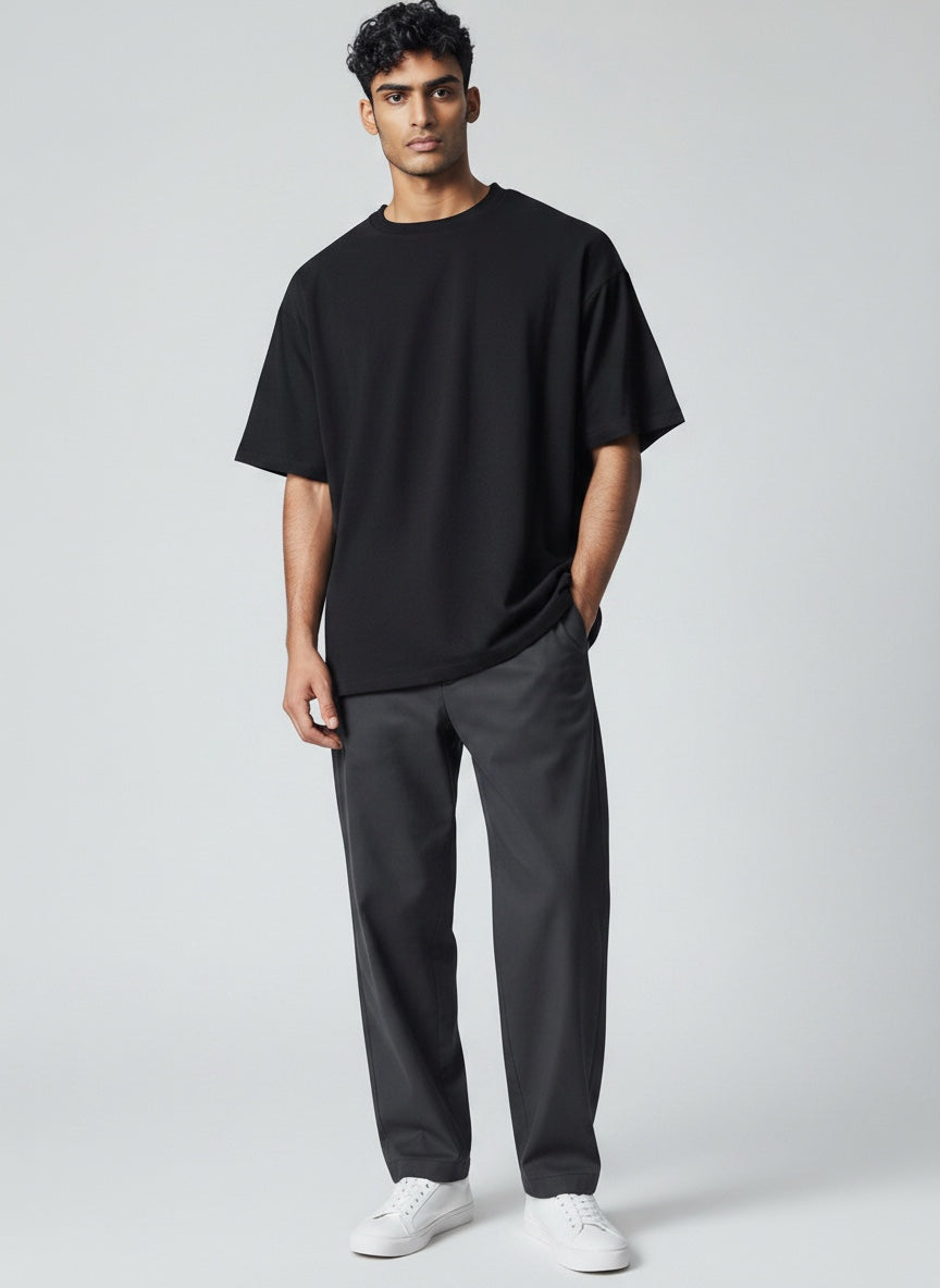 Men's breathable summer knit t-shirt, regular fit. Crew neck, short sleeve for casual everyday comfort.