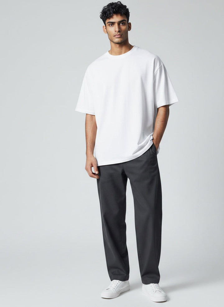 Men's regular fit summer t-shirt, breathable knit. Ideal casual wear for everyday comfort and versatile styling.