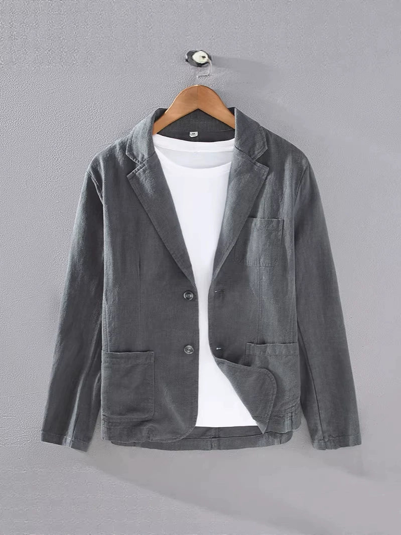 Lightweight men's summer blazer, breathable fabric, ideal for comfort and smart casual style.