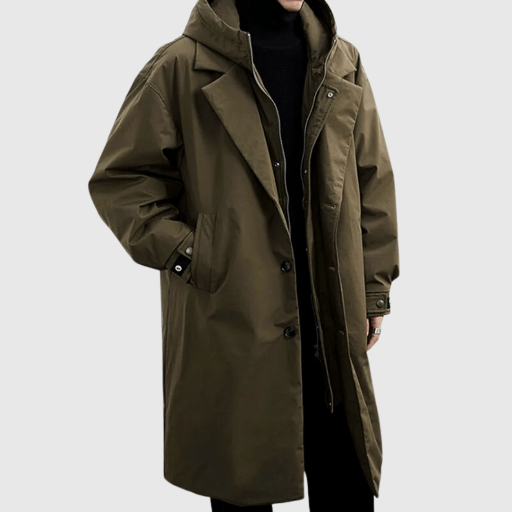 Men's breathable waterproof rain jacket, ideal for hiking and outdoor adventures.