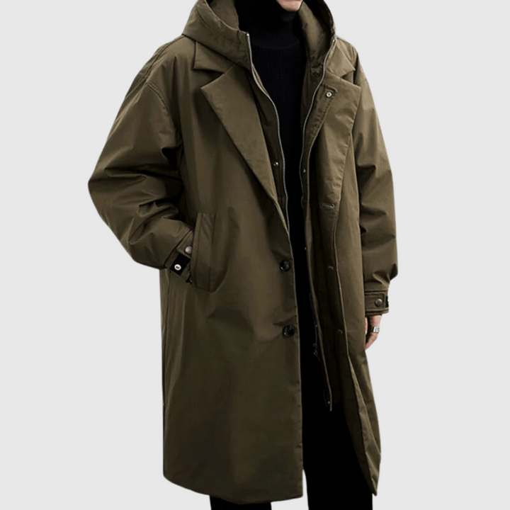 Men's breathable waterproof rain jacket, ideal for hiking and outdoor adventures.