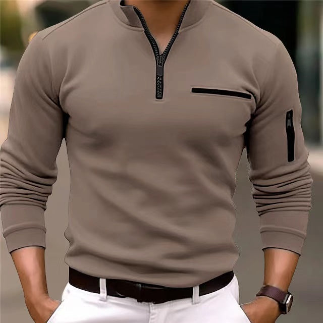 Men's fashion: A comfortable and breathable zip-up sweater for effortless daily style.