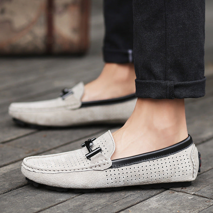 Stylish men's casual leather loafers, breathable design for comfortable everyday wear.
