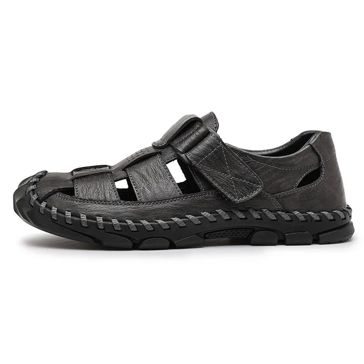 Versatile men's summer footwear: leather fisherman sandals with secure strap
