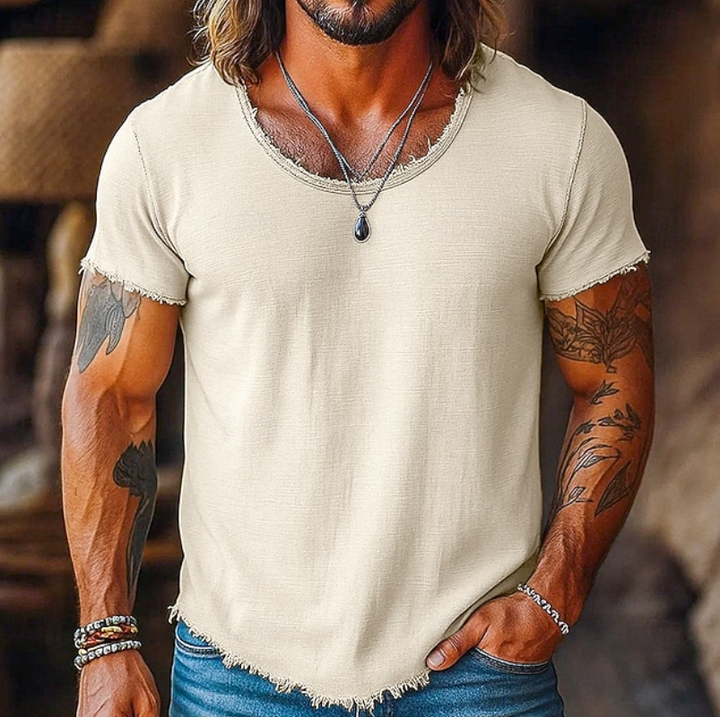Versatile men's summer crew neck shirt, great for everyday casual and stylish outfits.