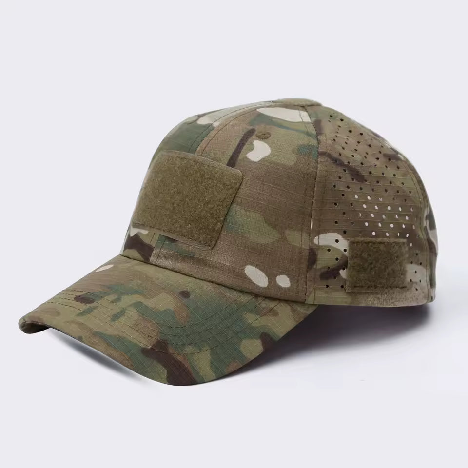 Men's camouflage baseball cap for everyday wear. Rugged style, perfect for outdoor activities or casual fashion.