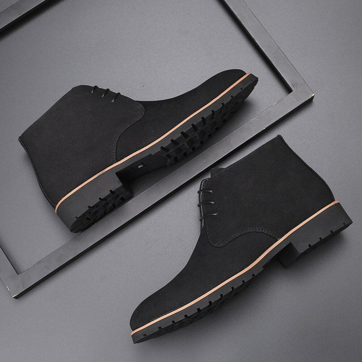Men's casual ankle boots for everyday style & comfort. Versatile men's footwear, great walking boots for fashion.
