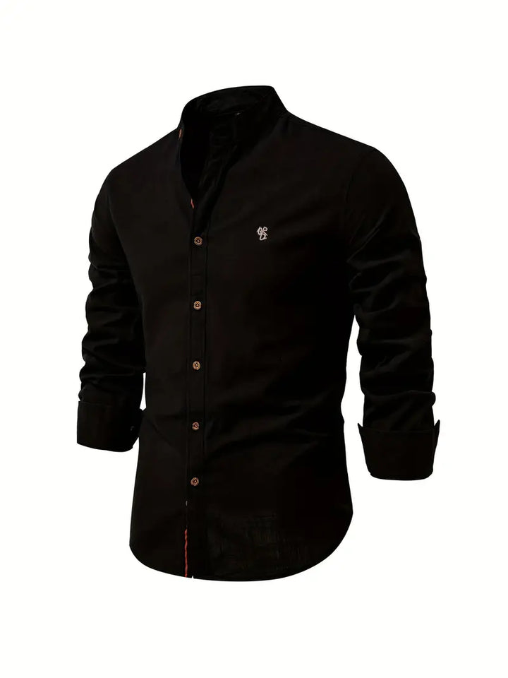 Lightweight men's casual button shirt, a long-sleeve top for comfortable spring fashion.