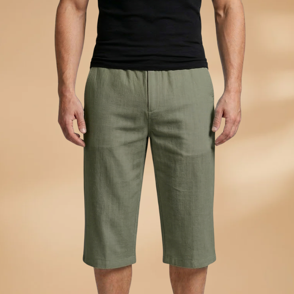 Modern men's casual shorts, straight leg, drawstring, side pockets, essential for summer fashion.