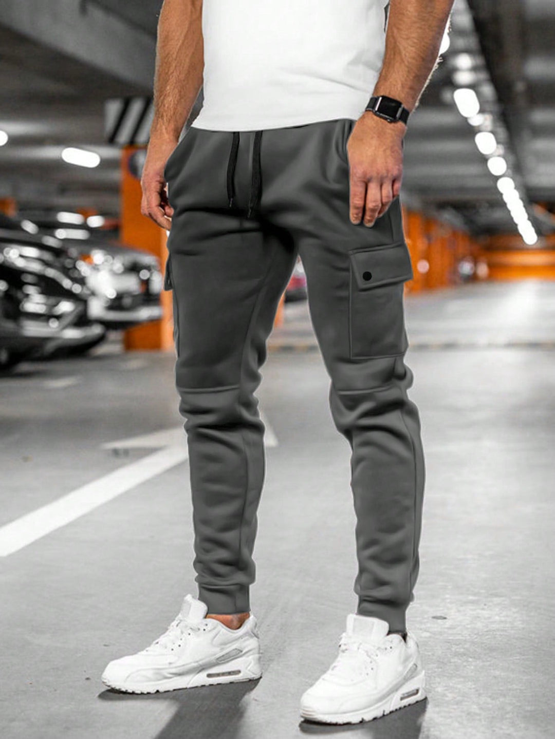 Man hiking in men's army green casual cargo trousers