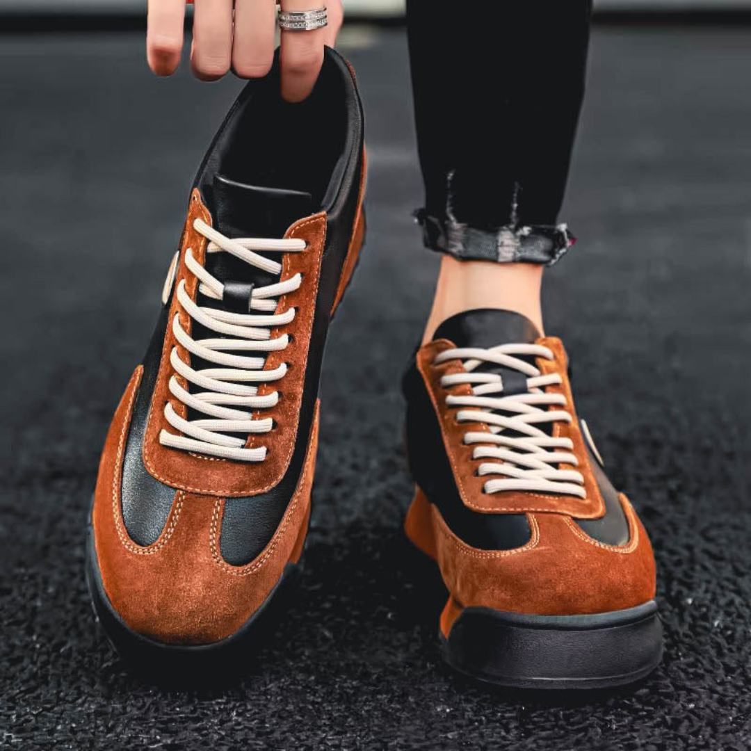 Versatile men's casual trainers, lace-up sneakers perfect for everyday comfort and smart casual style. Durable.