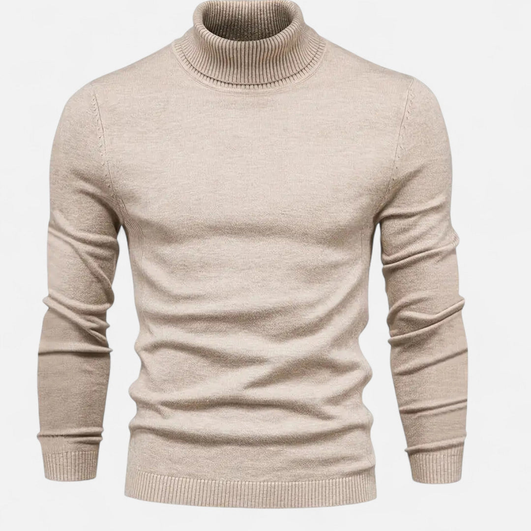 Men's autumn collection: a versatile lapel neck sweater for a relaxed yet refined look.