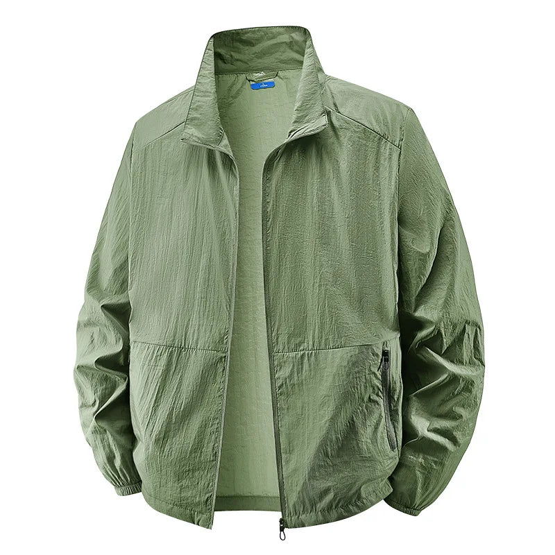 Men's lightweight jacket featuring a classic collar, offering casual style and comfort for everyday spring/fall wear.