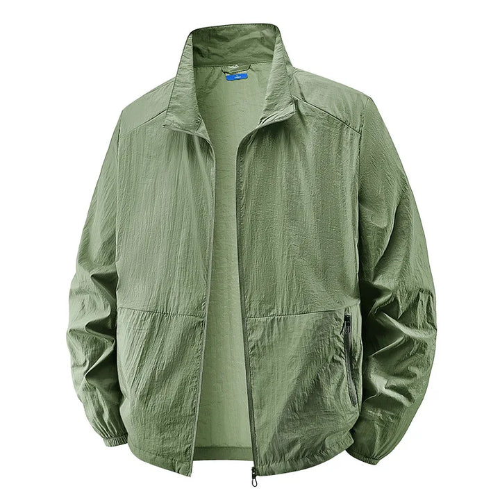 Men's lightweight jacket featuring a classic collar, offering casual style and comfort for everyday spring/fall wear.