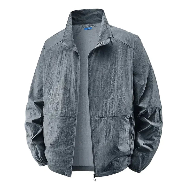 Transitional men's lightweight collar jacket, perfect casual outerwear for spring and fall, ensuring everyday comfort.