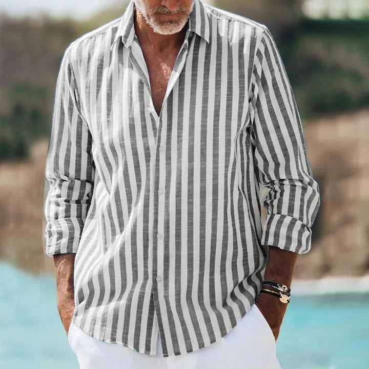 Lightweight men's striped long-sleeve shirt. Comfortable everyday casual top, ideal for versatile men's fashion.
