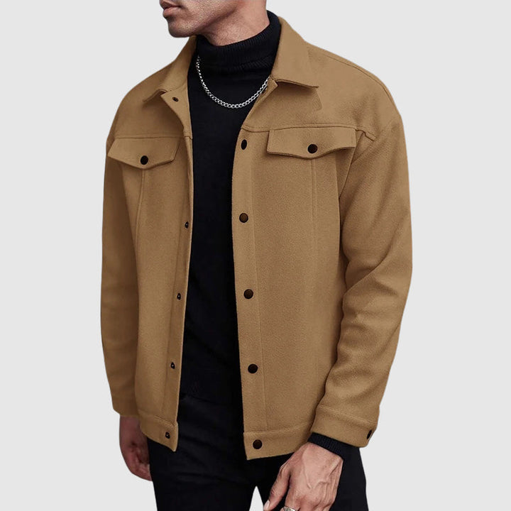 Comfortable men's shirt jacket. Regular fit casual wear with collar and useful chest pockets, great for layering.