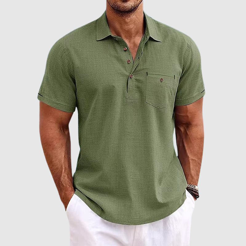 Relaxed men's short sleeve polo shirt, ideal smart casual knitwear for spring, summer, and vacations.