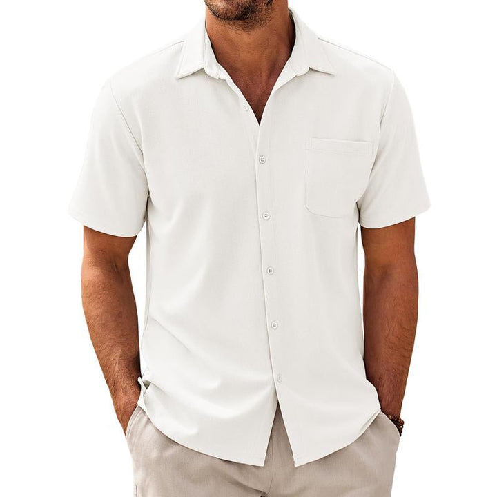 Relaxed fit men's casual shirt featuring a practical chest pocket.