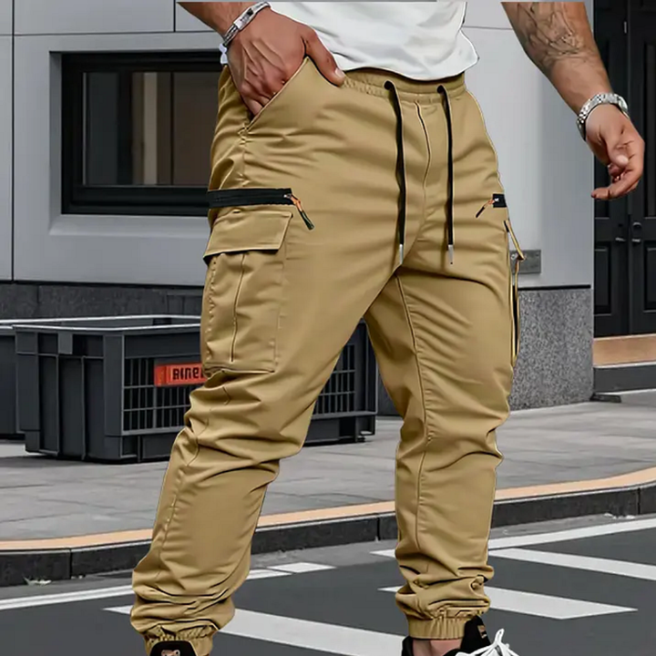 Modern men's fashion stretch cargo pants for versatile everyday wear, blending style and comfort.