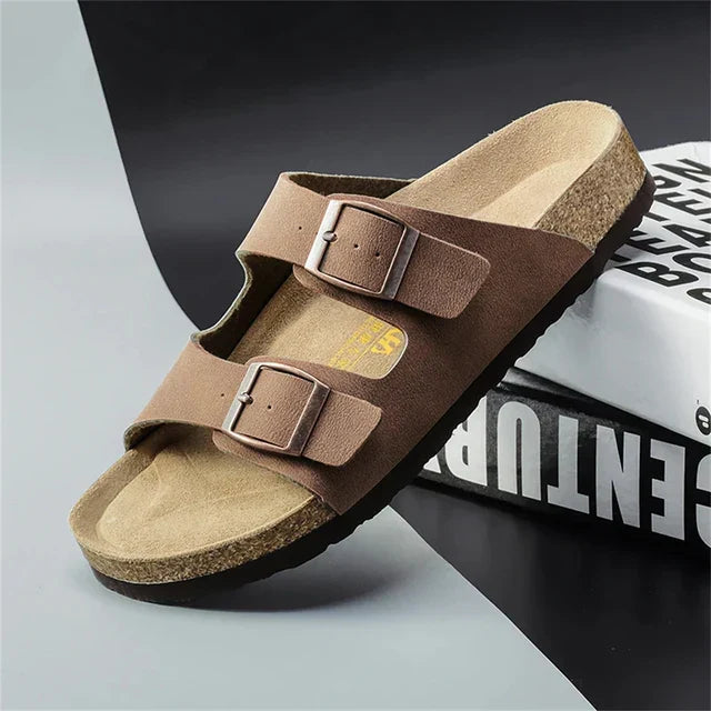 Men's fashion double buckle slide sandals, essential summer footwear for relaxed style and everyday comfort.
