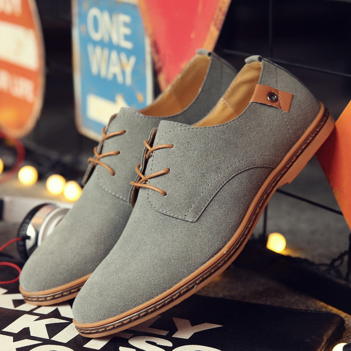 Classic Oxford shoes for men, sophisticated lace-up footwear for smart casual outfits & elegant events.
