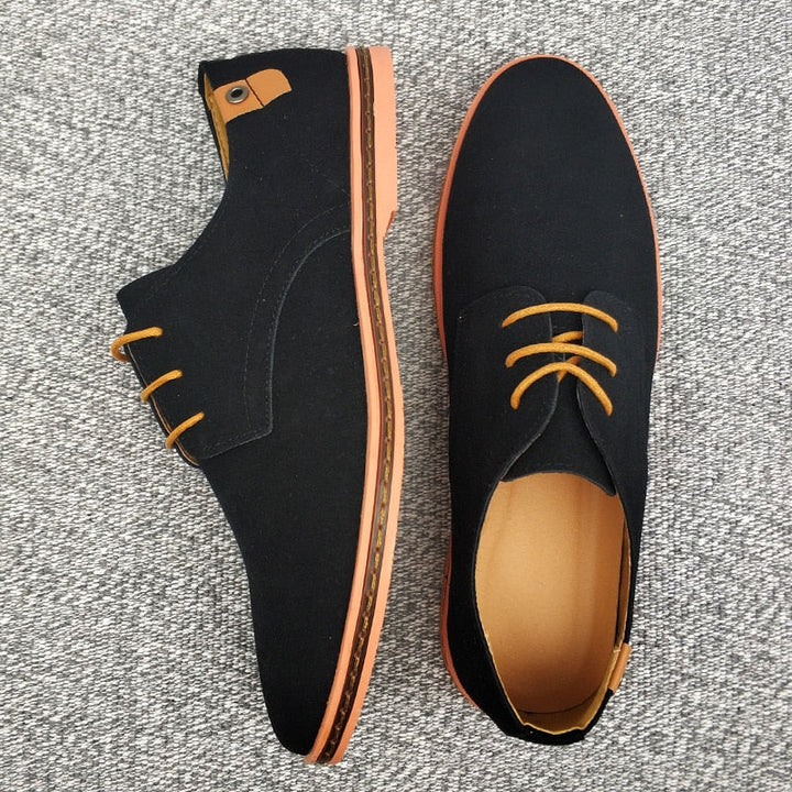 Heel detail of men's elegant Oxford dress shoes, providing classic style & sturdy support for men's fashion.