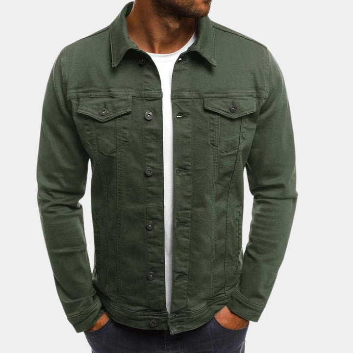 Classic men's denim jacket, regular fit, comfortable and stylish outerwear for versatile layering.