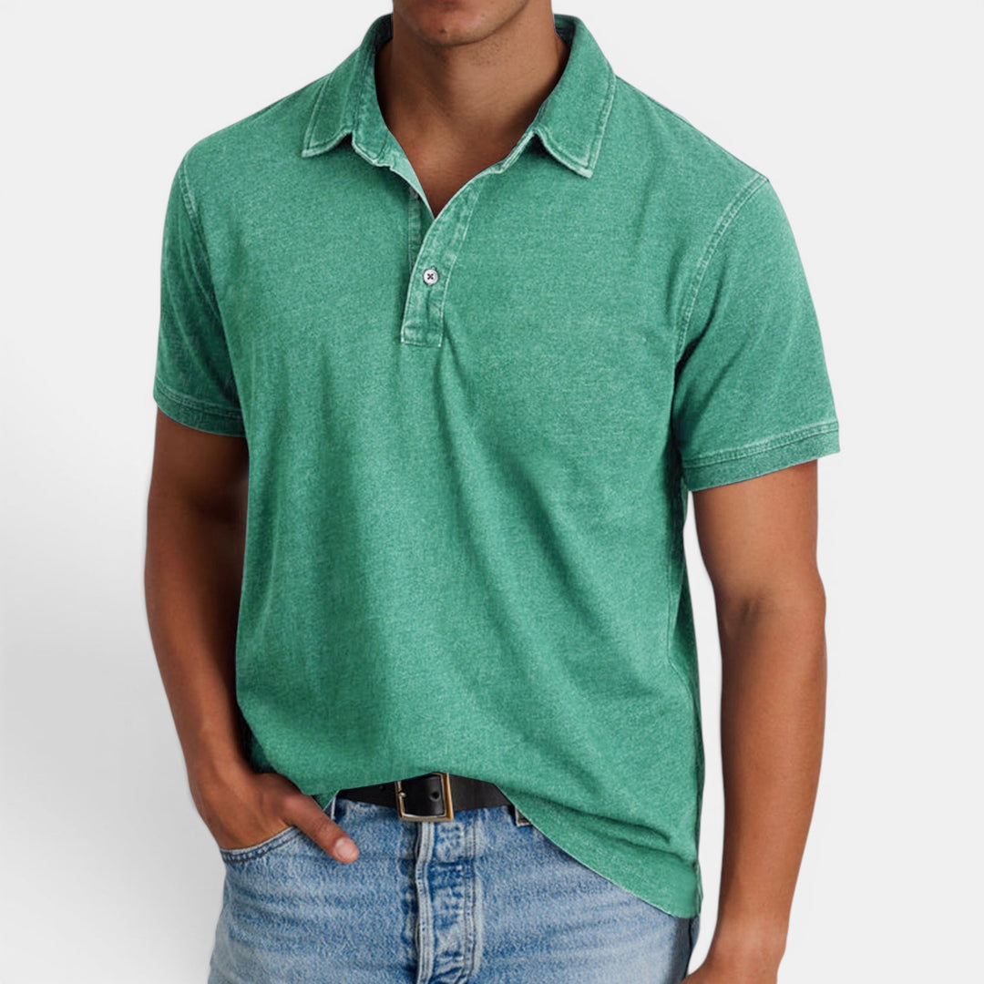 Comfort fit men's polo shirt, short sleeve, versatile for casual fashion. Everyday style with button collar.