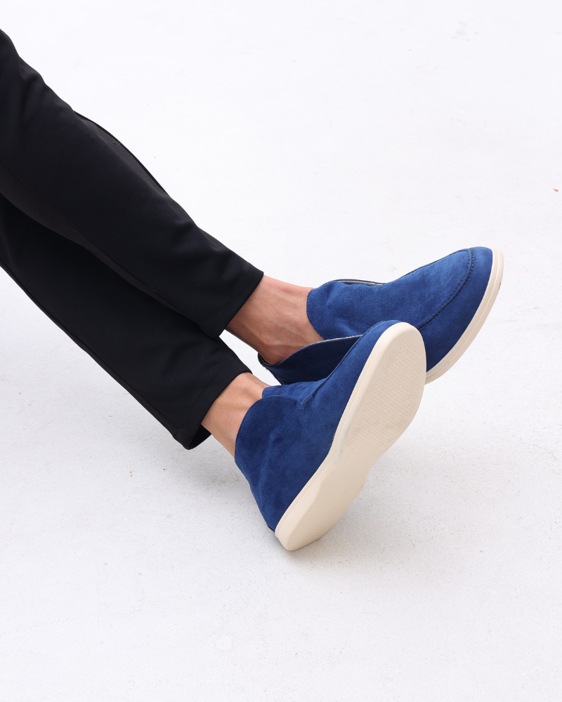 Men's classic brown suede loafer, slip-on casual shoe for everyday wear.