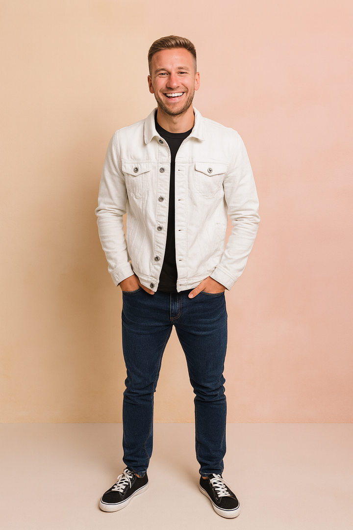 Men's button-up jacket, a versatile wardrobe essential with front pockets for casual or smart-casual outfits.