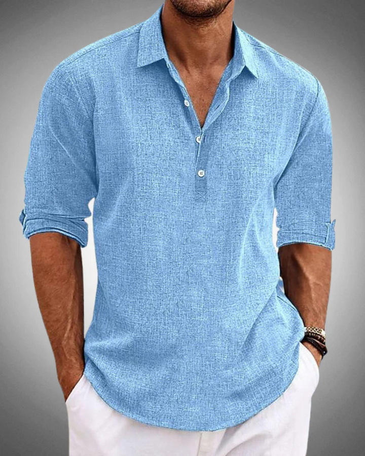 Tailored fit men's summer shirt. Short-sleeve, classic button-up design, a wardrobe staple for effortless style.