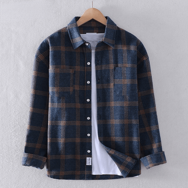 Men's classic checkered button-down shirt, long sleeve, relaxed fit, perfect for everyday wear and versatile men's fashion.