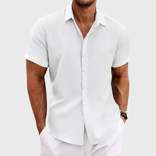 Front view of a men's classic collar short-sleeve summer shirt. Relaxed fit button-up, ideal for smart casual or holiday.