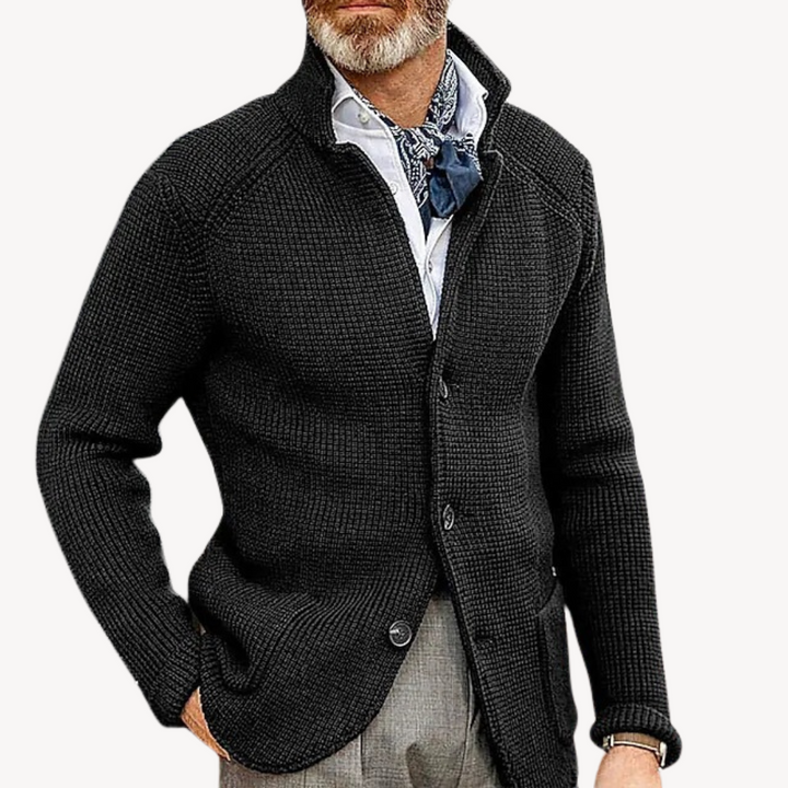 Men's classic cardigan, ideal for comfortable layering over shirts. Stylish & versatile sweater.