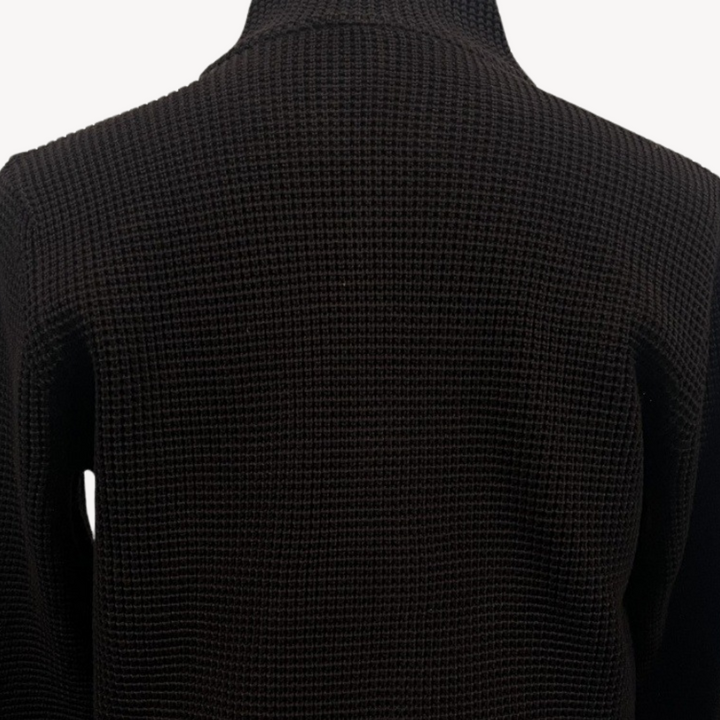 Men's comfortable classic fit cardigan, perfect stylish outerwear for all seasons.