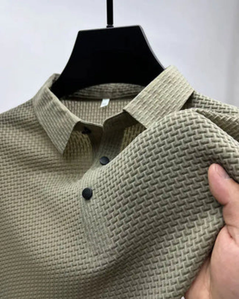 Everyday men's short-sleeve polo shirt offering classic comfort and a timeless elegant look.