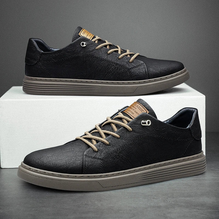 Stylish men's casual footwear, featuring a classic design for smart casual looks.