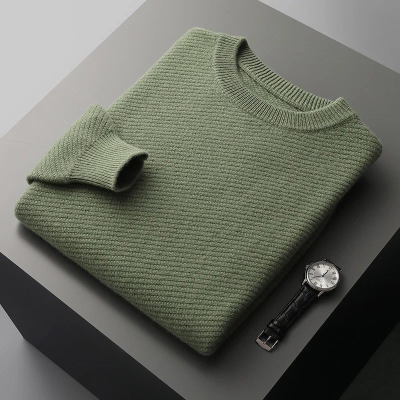 Men's classic crew neck sweater in a solid color, a comfortable and stylish long sleeve pullover.