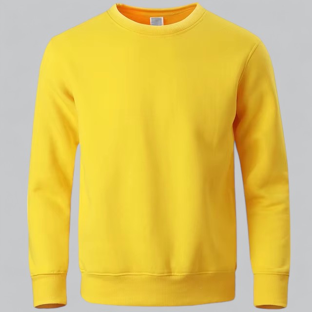 Basic men's crew neck sweatshirt with a relaxed fit, perfect for versatile fashion.