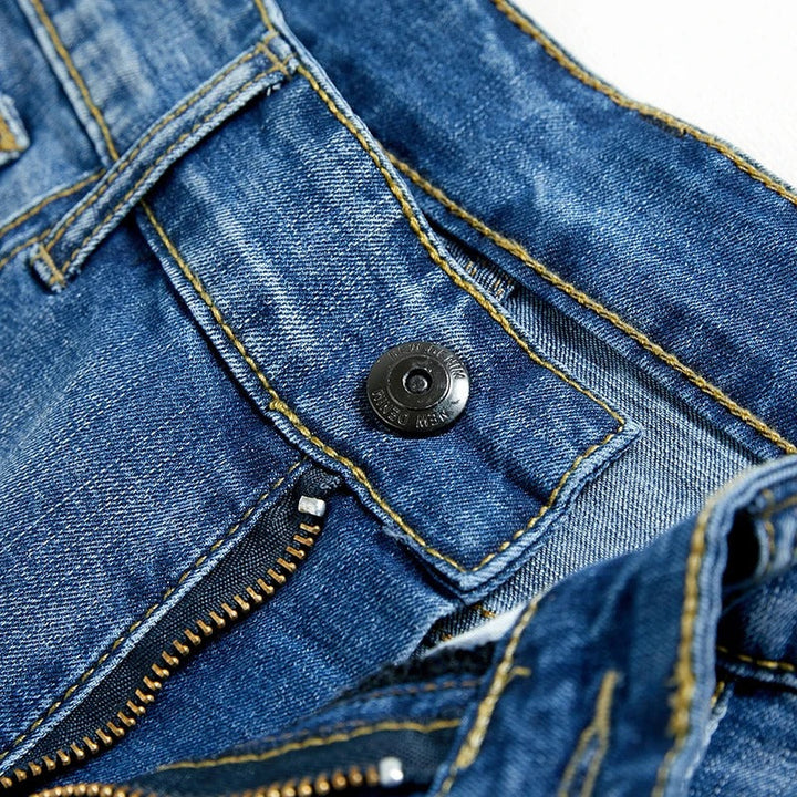 Comfortable men's denim shorts, a versatile wardrobe essential for summer fashion and relaxed casual wear.