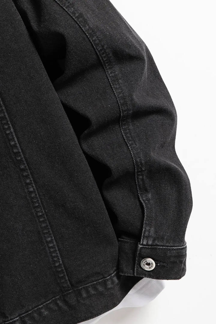 Casual and stylish men's black denim jacket, ideal for everyday wear